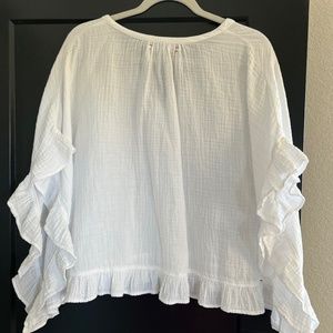 Xirena Flutter Sleeve Cotton Top